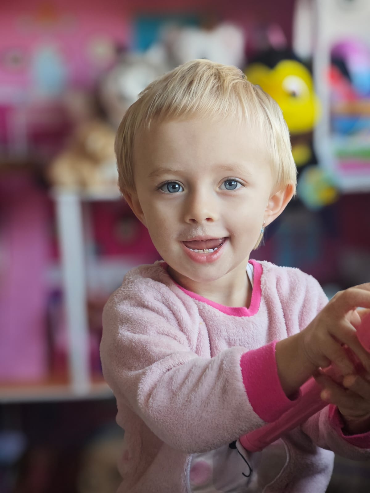 Eliška v růžovém